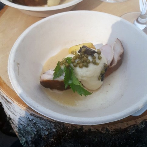 Ask possua ja palsternakkaa sinapilla